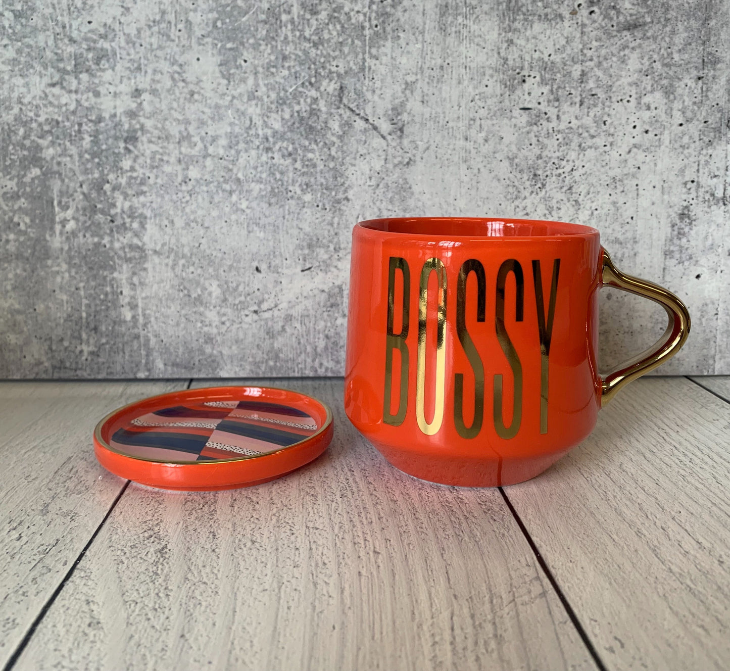 Bossy Mug & Coaster Lid in Red and Gold